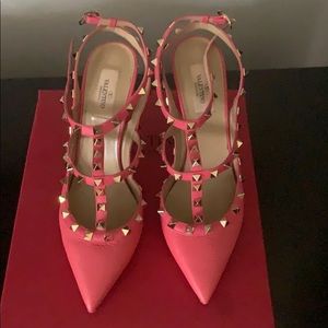 AUTHENTIC Valentino rockstuds. Beautiful hot pink.